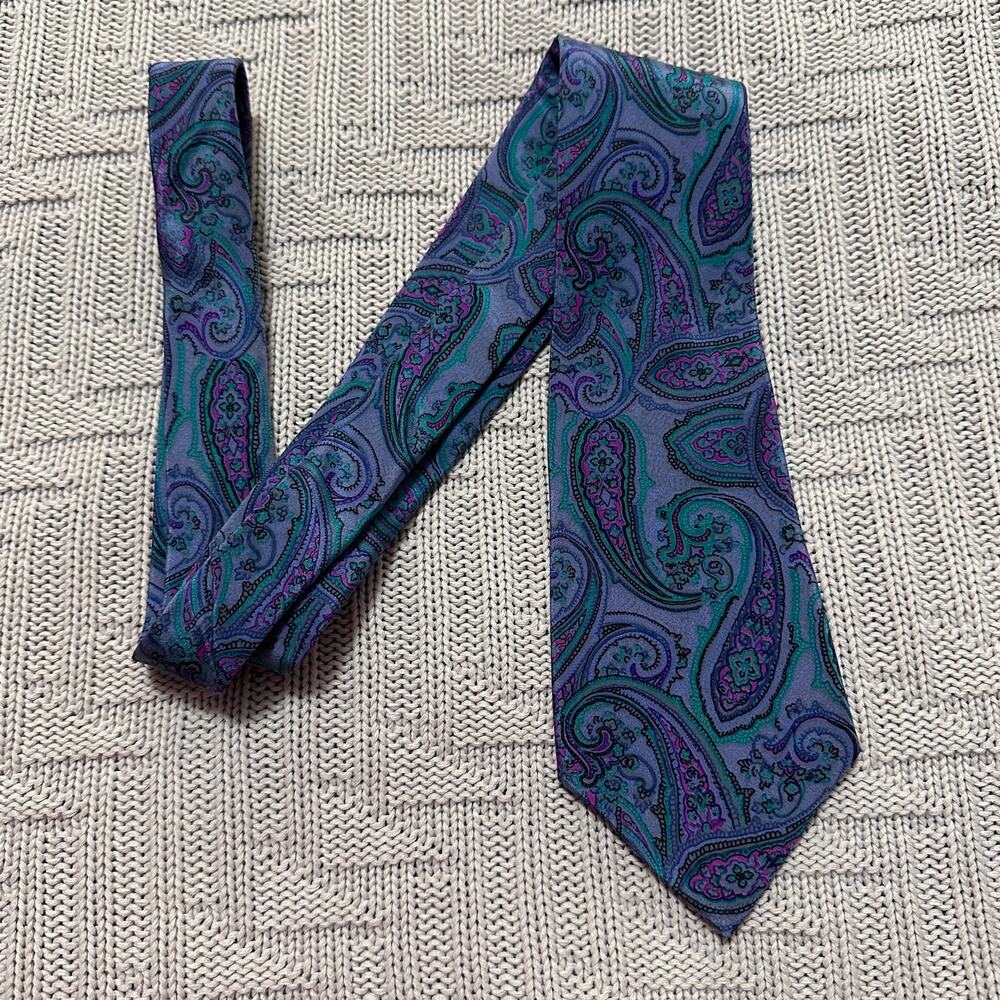Vintage Paris purple paisley silk tie